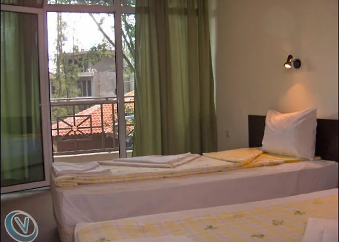 семеен феникс Хотел Китен